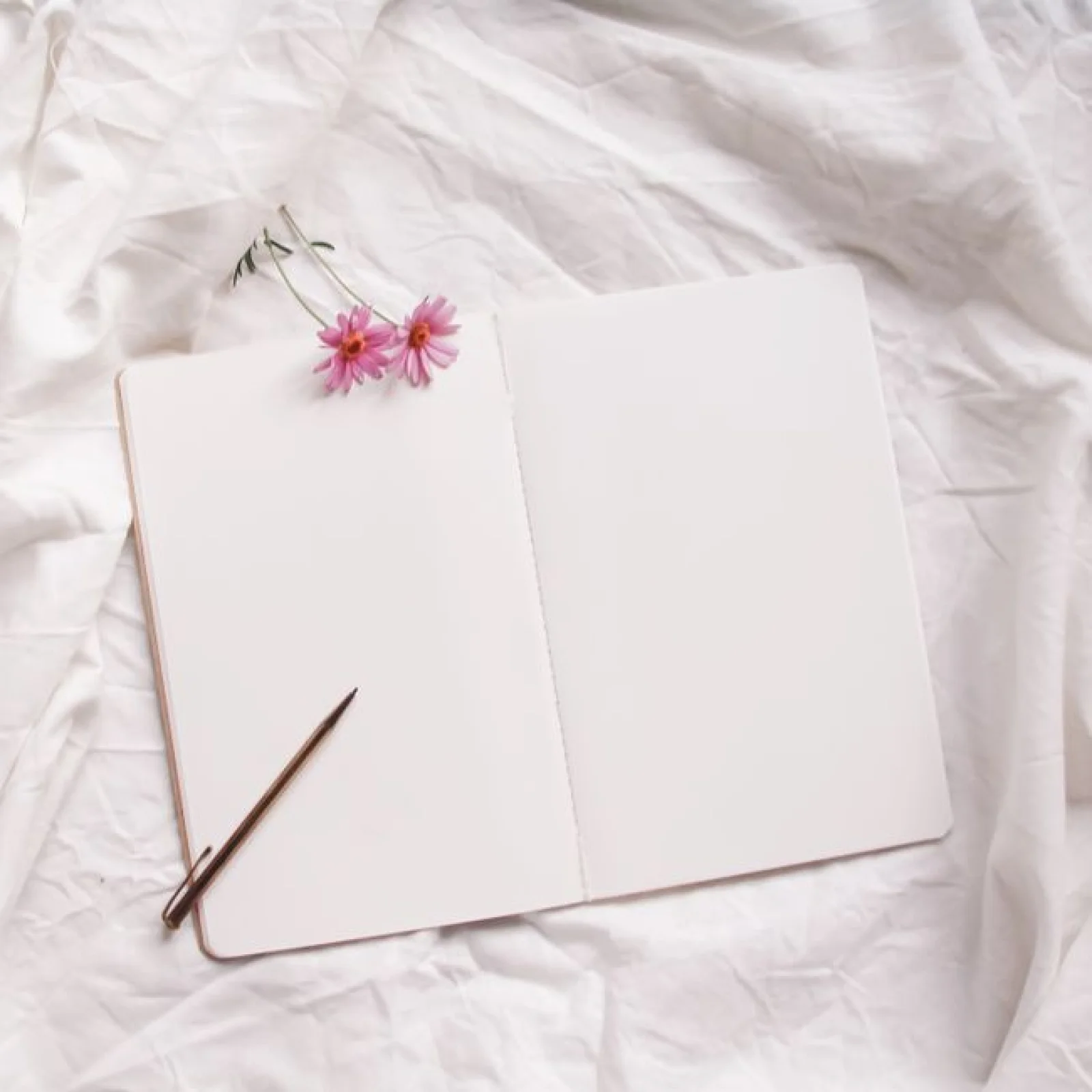 Atelier Satin Desk Mat