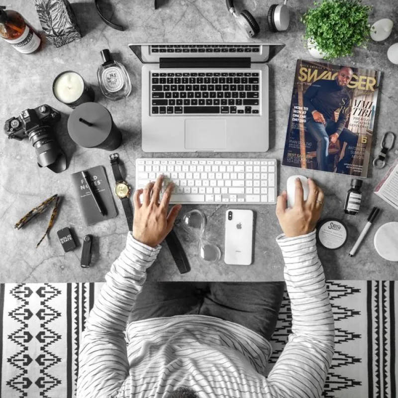 Essential Satin Laptop Sleeve