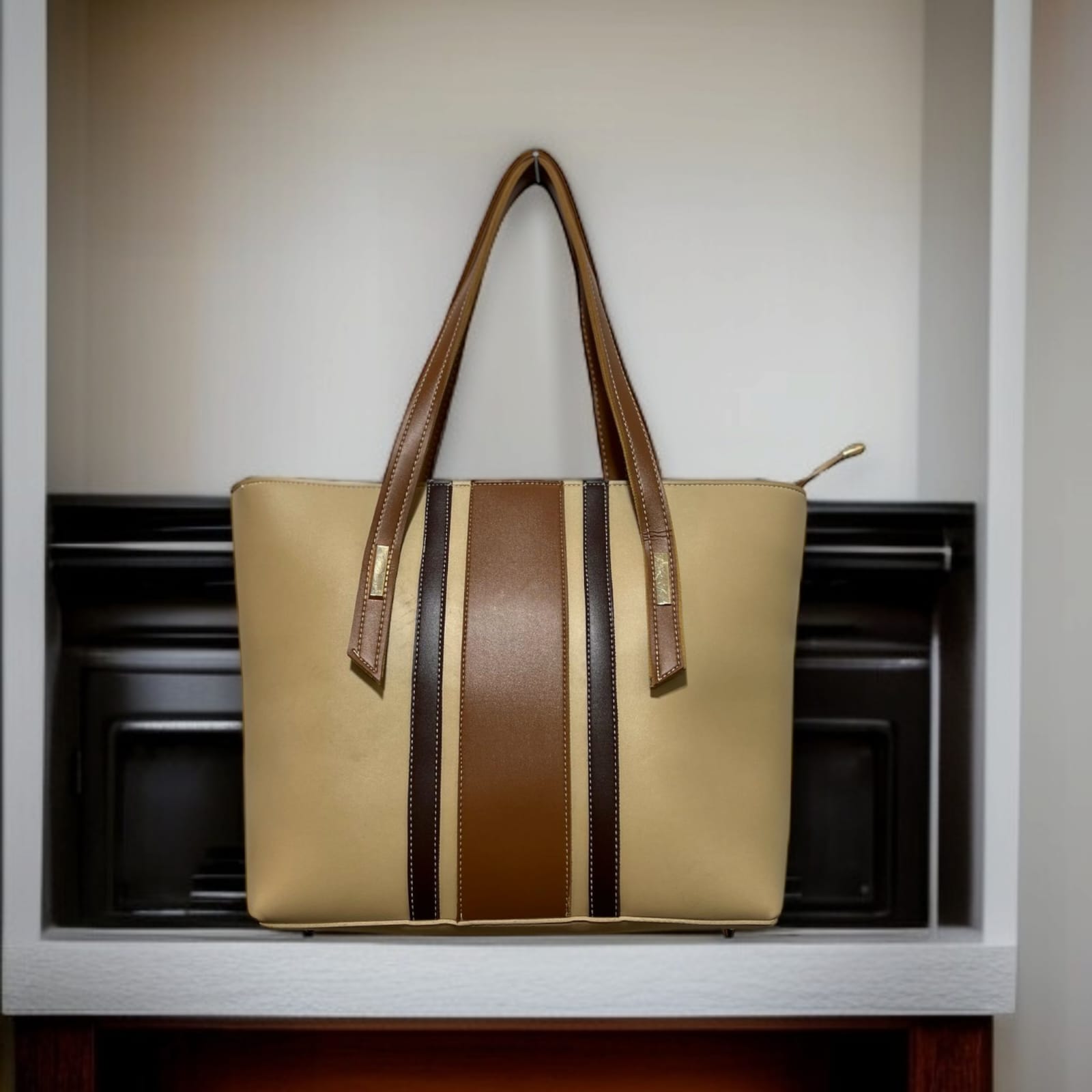Stripe Shopper — Sand