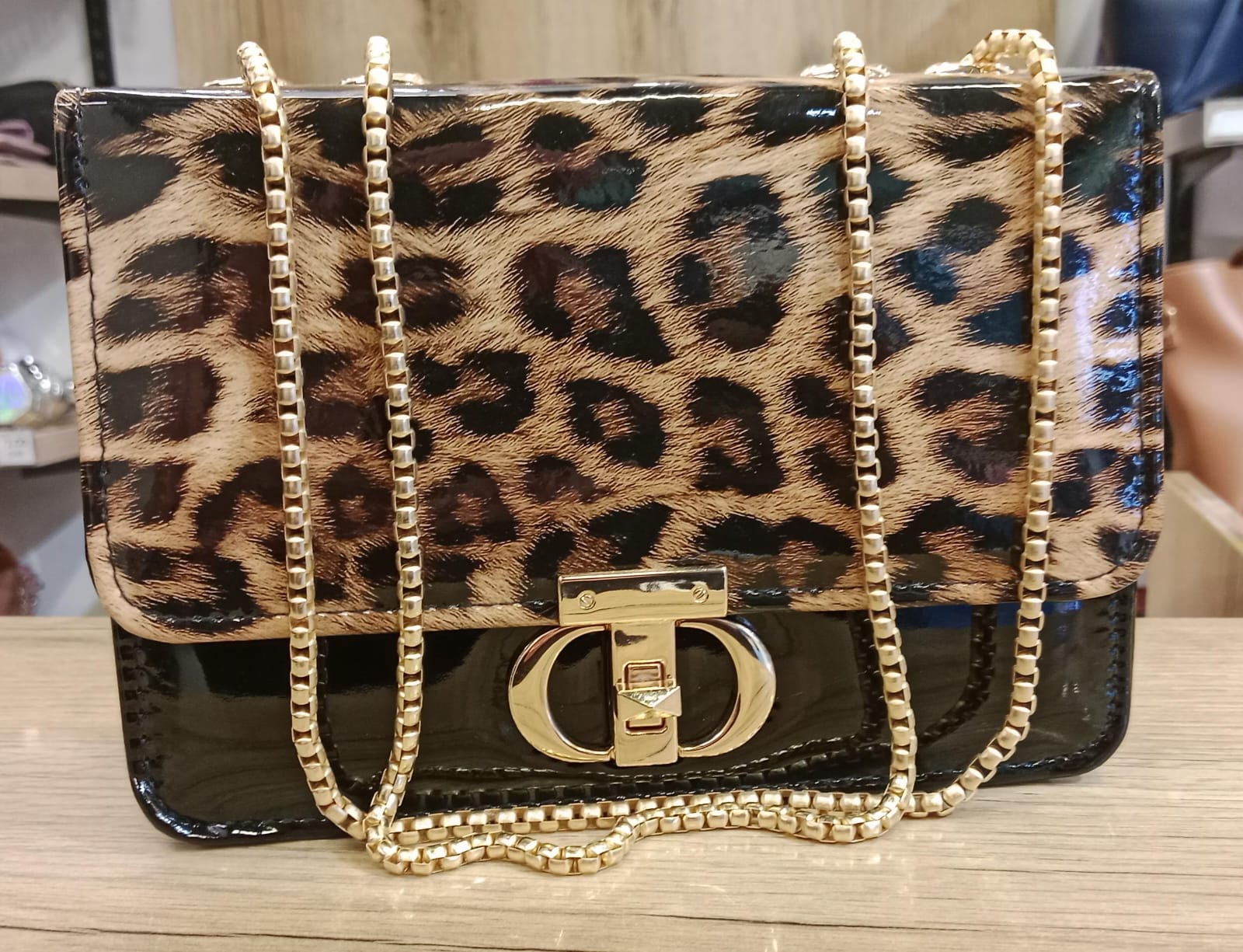 Leopard Chain Clutch — Classic