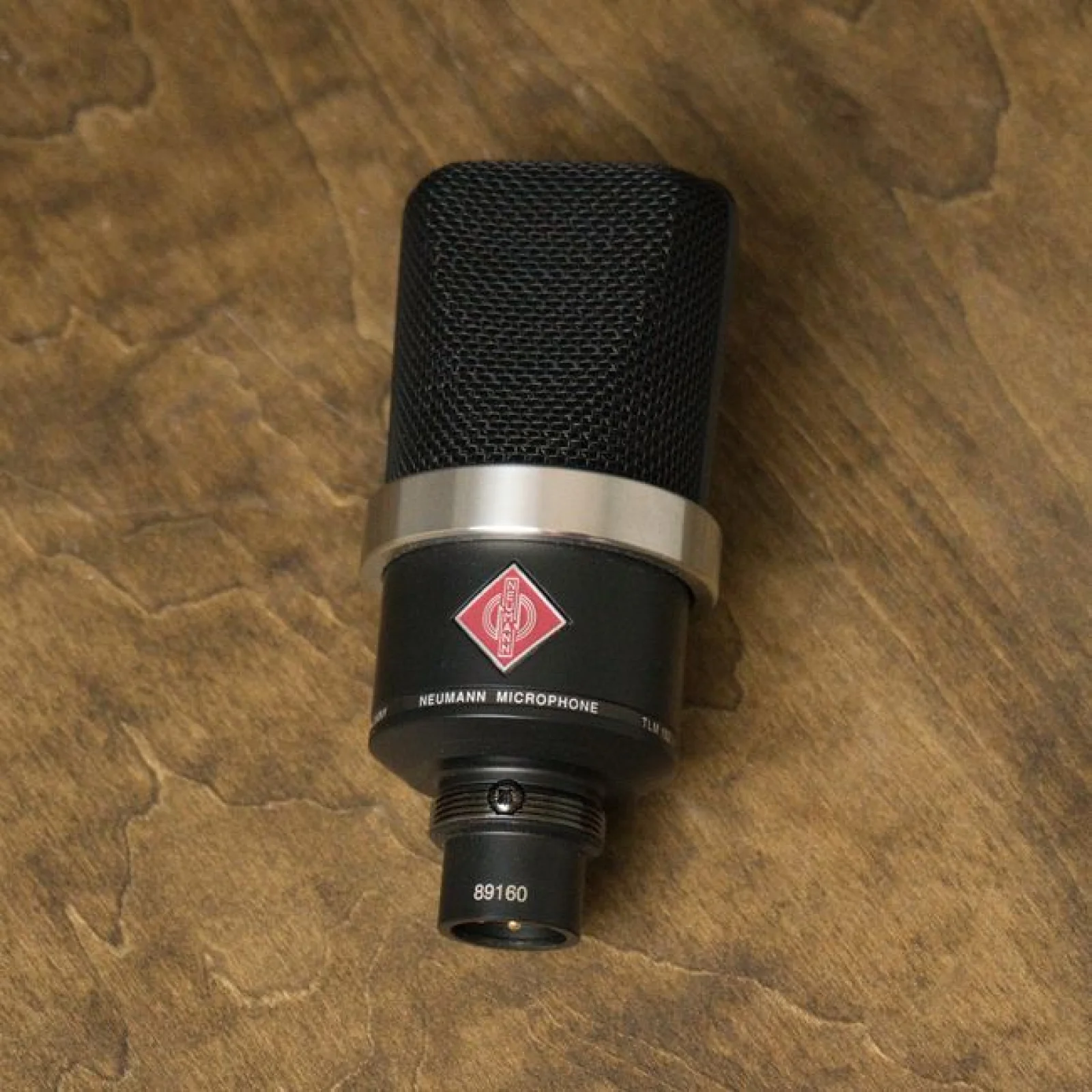 Modern Recycled Wireless Earbud