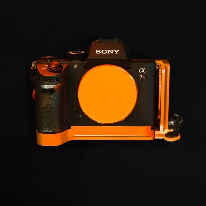 Luxe Woven Camera Bag